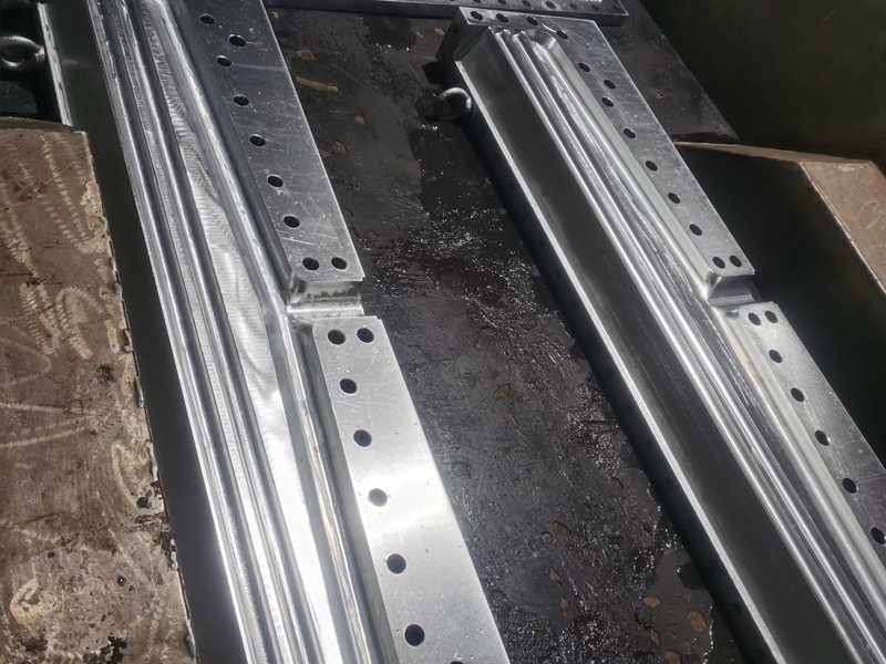 衣架式盲板机头水土保护毯及隔音降噪网机头